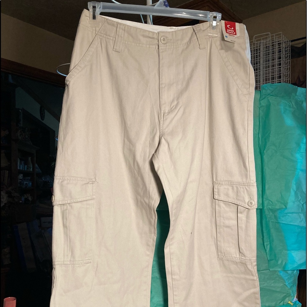Men’s cargo style pants tan many pockets new with tag by Open Trails